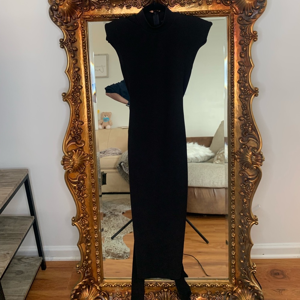 Pretty Little Thing Fitted Midi Dress
